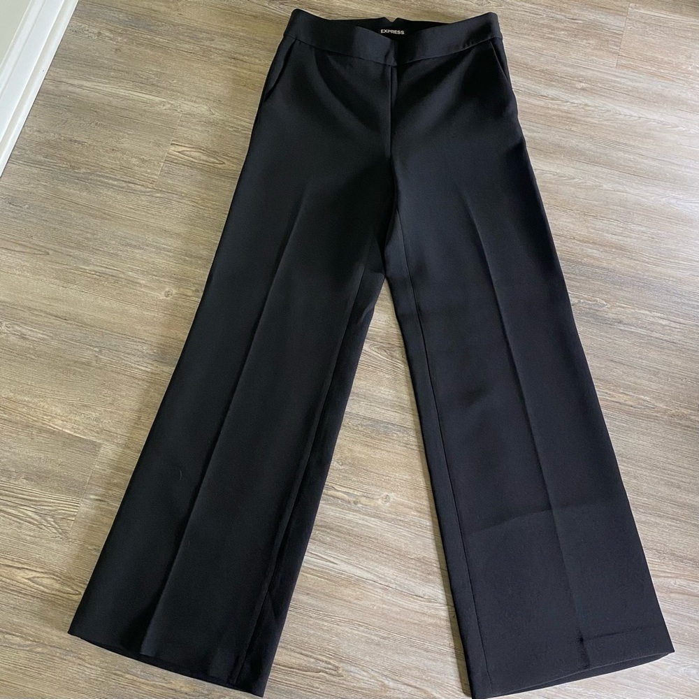 Express Mid Waisted Wide Leg Black Pant NWOT